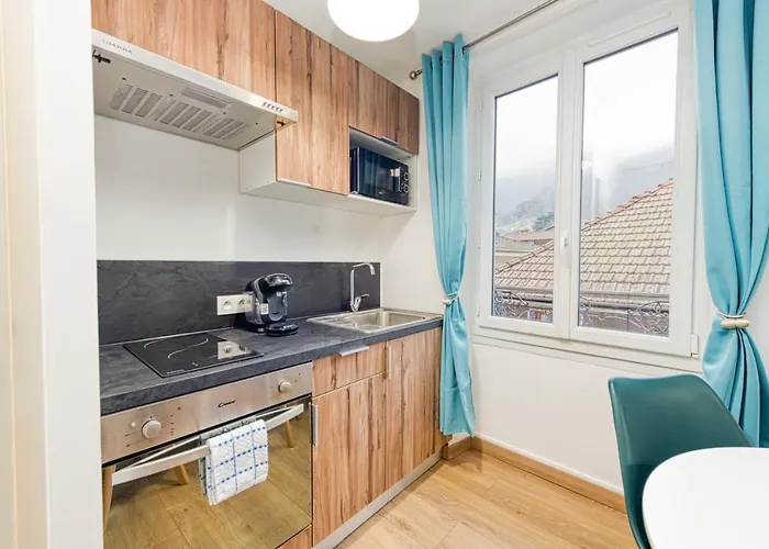 Elegance Contemporaine Pres Des Thermes.
