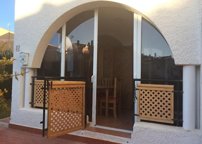 Puerto De Mazarron Large House With Roof Terrace & Sea Views-5 Guests Have 3 Bedrooms & 1 To 4 Guests Have 2 Bedrooms