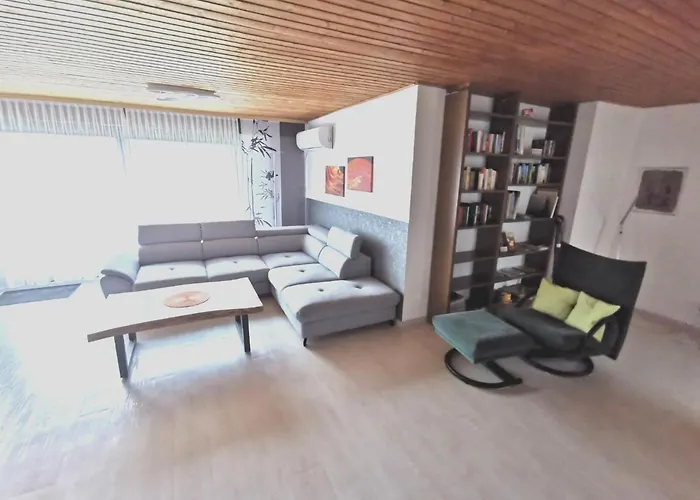 Grosse Ferienwohnung Sinsheim-Duehren