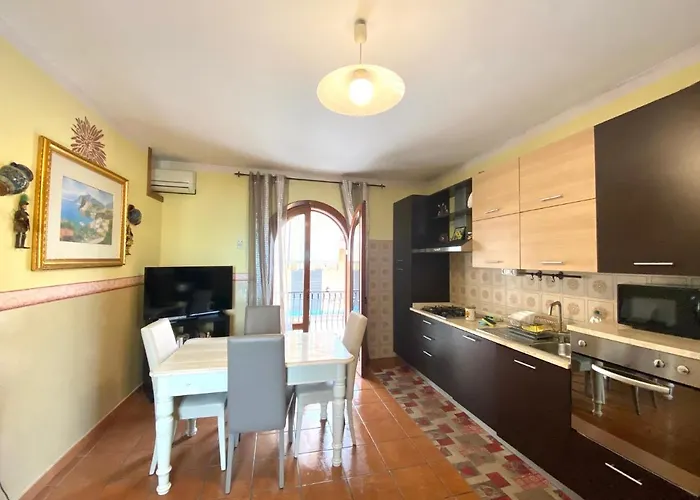Apartments Mikros Front Sea