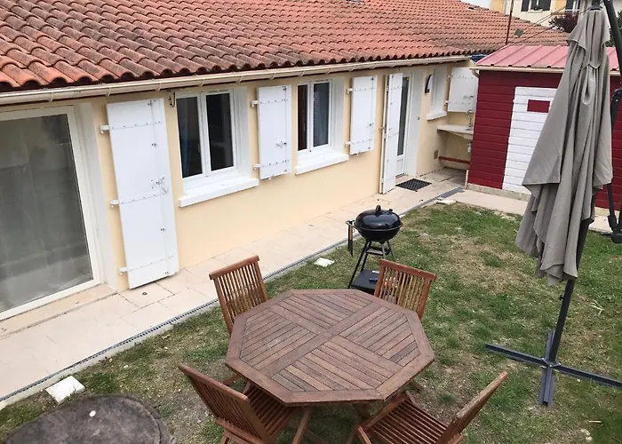 La Ptite Maison De Royan Pour 4 Personnes Avec Jardin