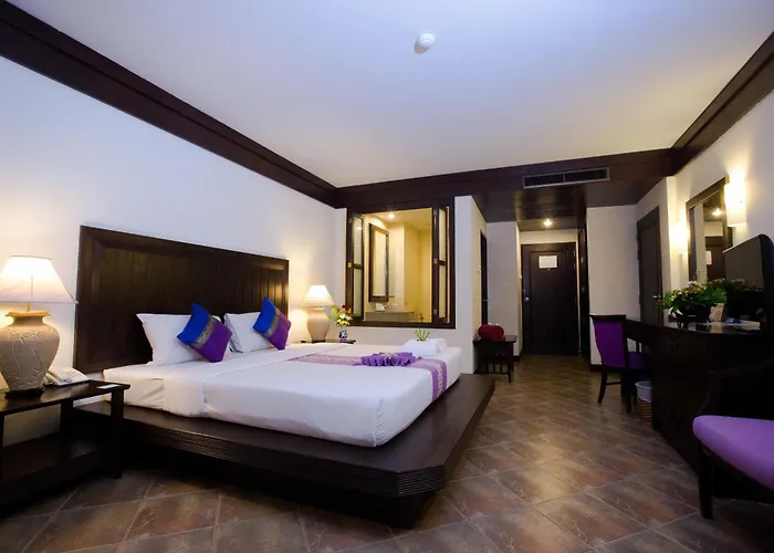 Kata Poolside Resort Sha Extra Plus
