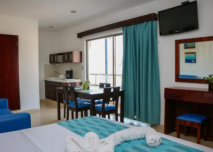Playa Linda Hotel