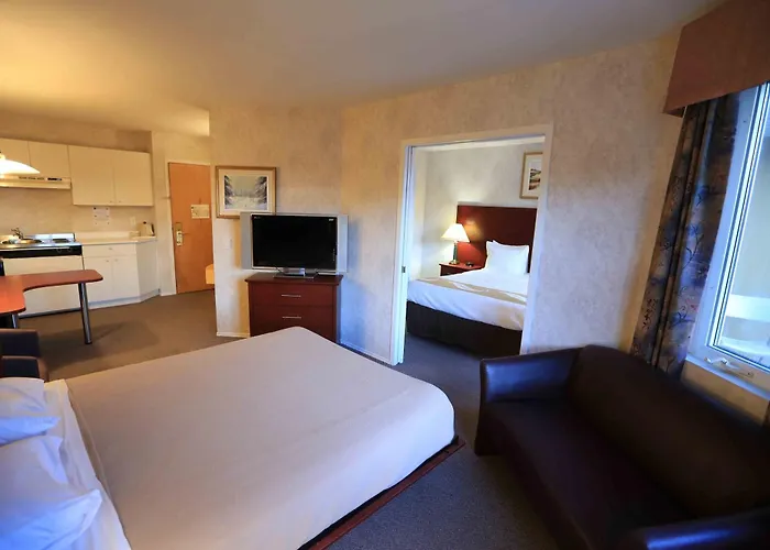 Quality Suites