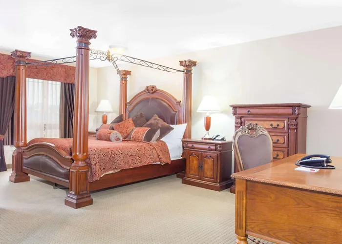 Ramada By Wyndham Pincher Creek