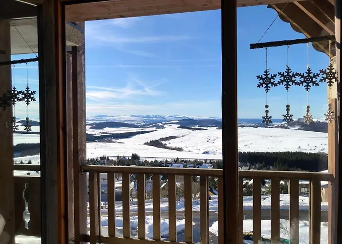 Lama-Gite-Des-Puys T3 Lamado Vue Epoustouflante Sud Avec Grande Terrasse