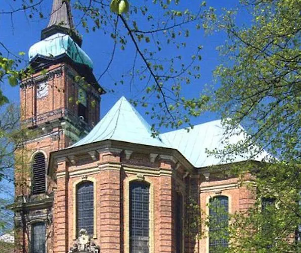 Unterkunft Direkt An Der Schelfkirche