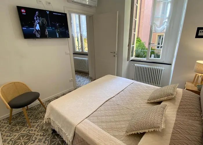 Suites 5 Stelle Nel Borgo Di Varazze