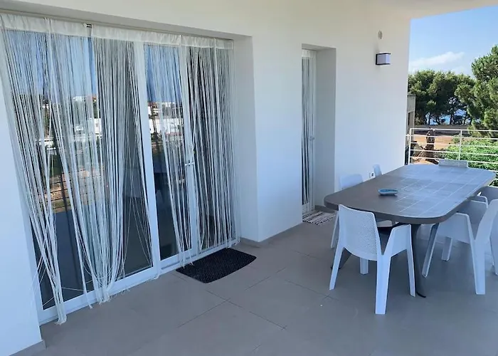 Villa Bouganville - Charming Sea ​​View- 160 Mq