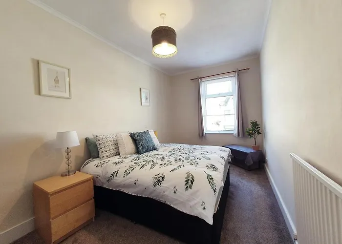 Brodie'S Hideaway Stylish Seaside Town Apartment