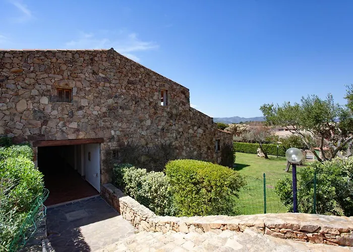 Porto Coda Cavallo Beach House A 300 Mt Dal Mare, Con Terrazza Panoramica
