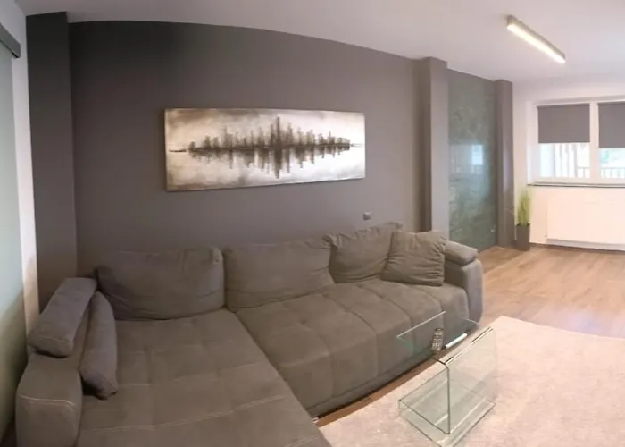New Apartment Apartament Modern Recent Construit Modern Ujepitesu Tarsashazi Lakresz