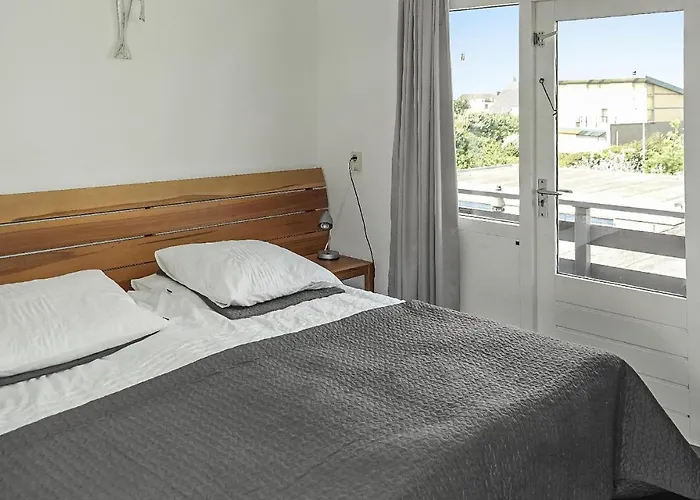 Stunning Apartment In Bergen An Zee With Wifi