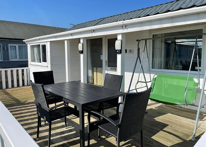 Seabirds - 3 Bed Chalet, Dog Friendly, Bridlington