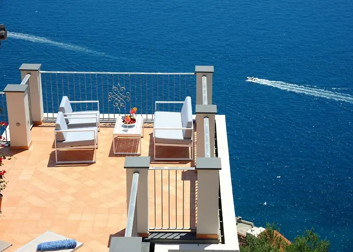 Amalfi Blu Retreat