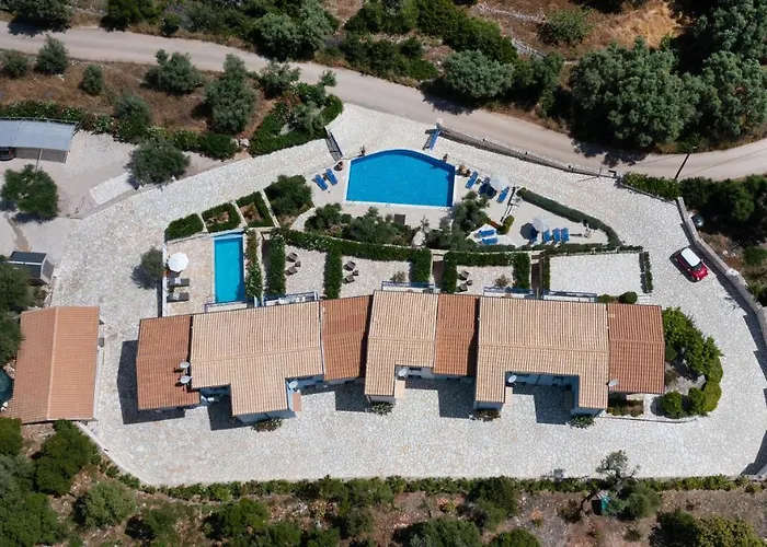 Villas Amantea- Four Villas With Big Pool And Infinity Pool