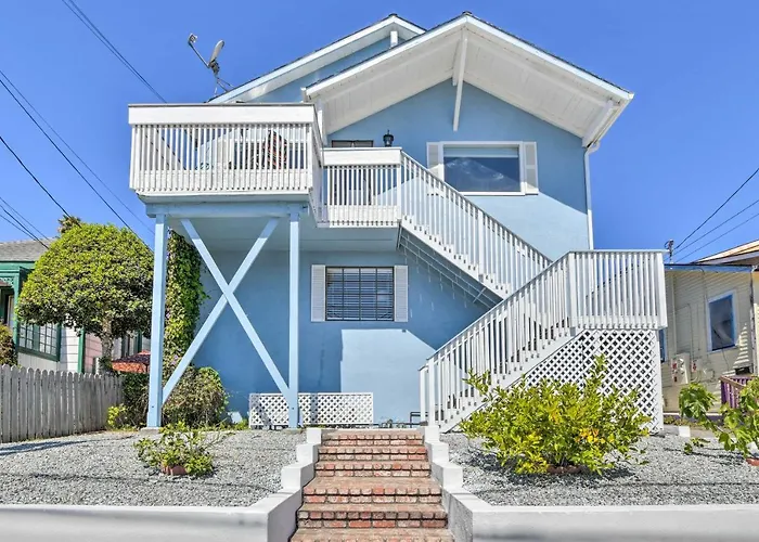 Breezy & Central Monterey Apt With Bay View!