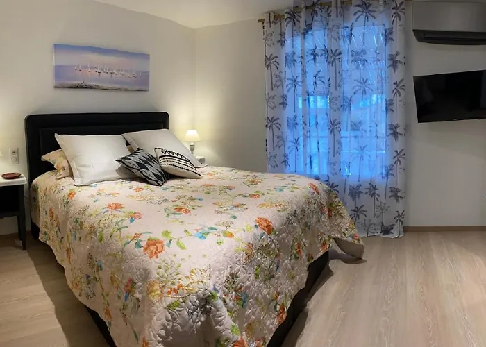 Maison Luxe 3 Ch Piscine Spa, Plage Et Port 5 Mn, St Tropez 15 Mn