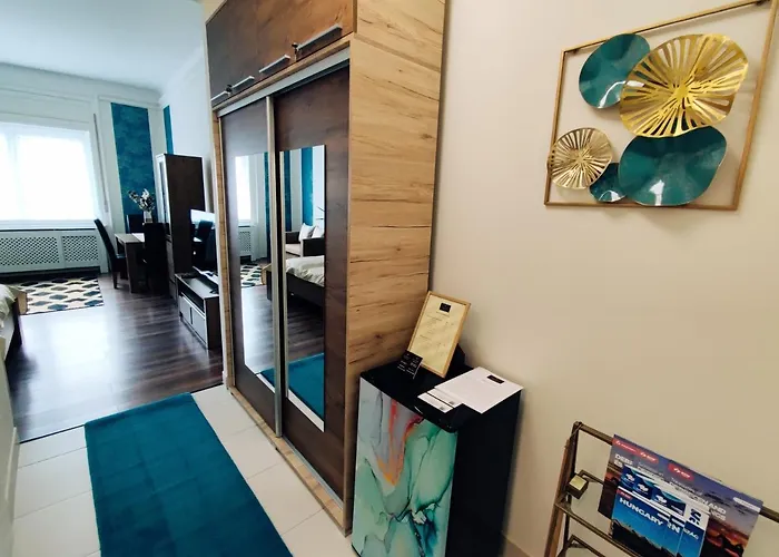 Central Palace Apartman
