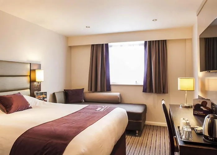 Premier Inn Dover Central - Eastern Ferry Terminal