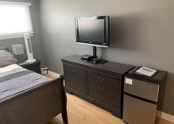 Chris Cozy Condo Lebay Regina