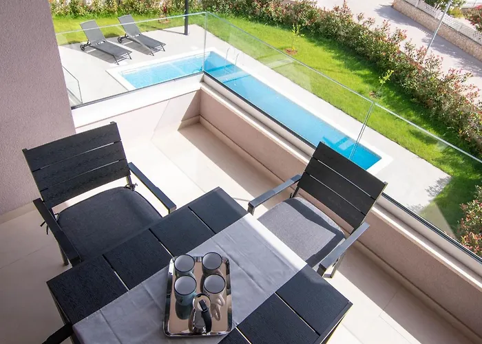 Luxury Apartment Grotta With Sea View And Swimming Pool