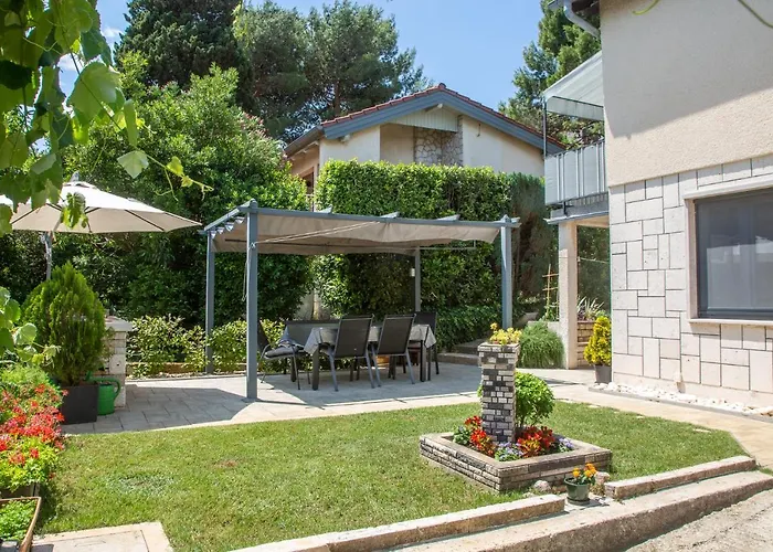 Apartmani Nena I Branko