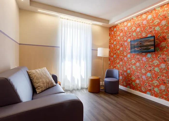 Casa Flores Apartments