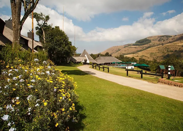 Mount Sheba Rainforest Hotel, Restaurants & Hiking