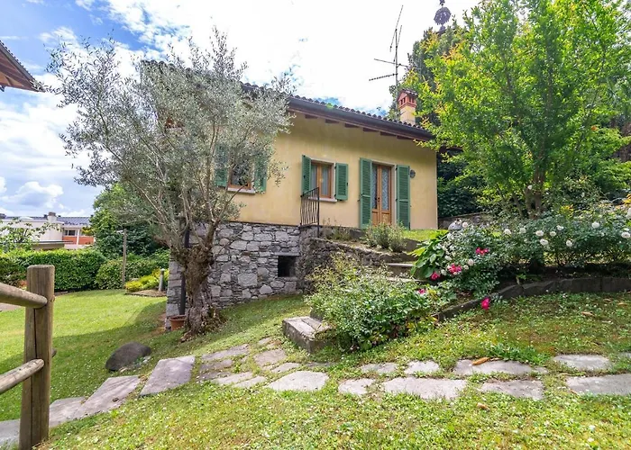Riverside Dependance At The Villa Isabella Stresa Guests House Ages 6 Plus