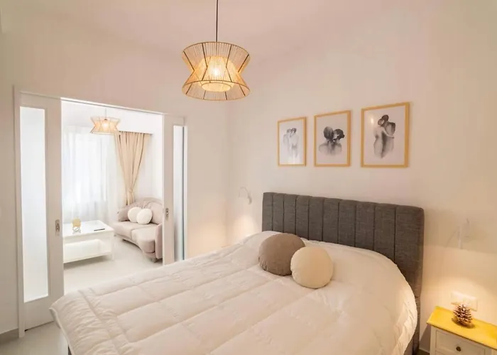 Old Town Luxury Apartment