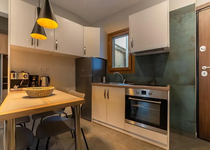 Ionis Apartments
