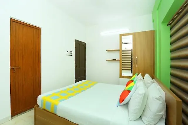The Solo Apartments Kadavanthra
