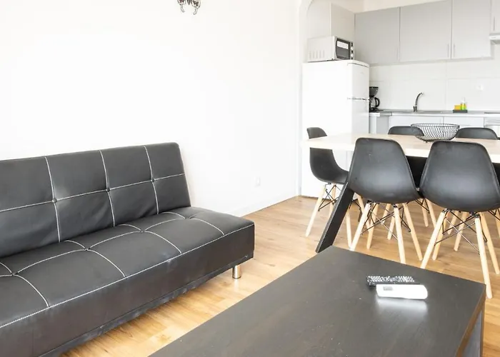 Apartamentos Pedro For Families By Bedzy
