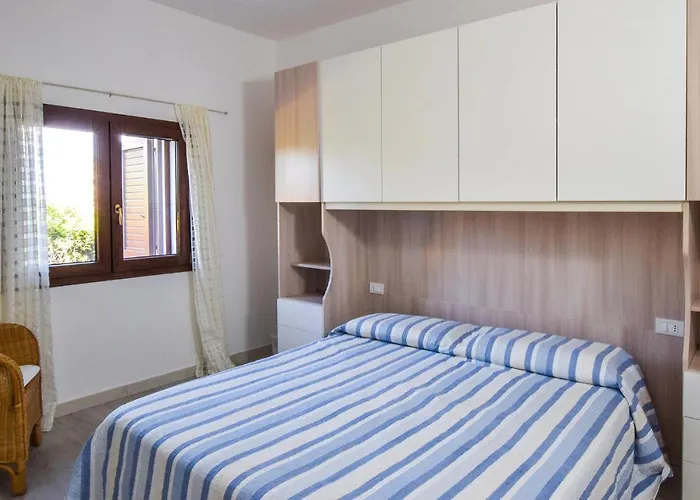 1 Bedroom Beach Front Home In Budoni