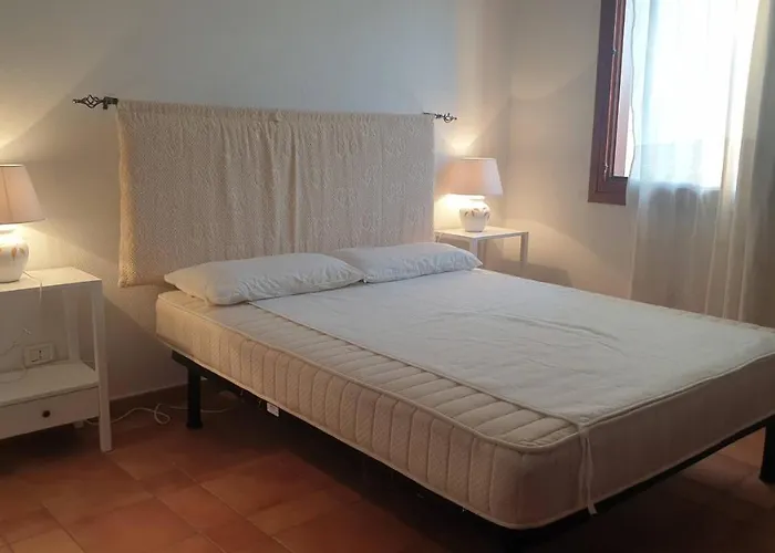 Capo Figari 15, Appartamento Spazioso Nel Centro Di Golfo Aranci Con Terrazza, Wi-Fi, Parcheggio Gratuito