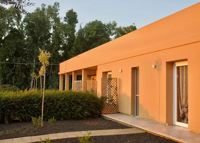 Maris Apartments - Holiday Homes