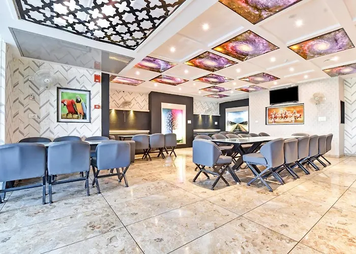 Hotel Shakun Palace
