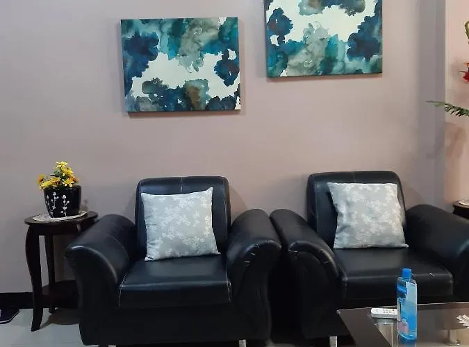 Sarasota Residential Resort: Convenient NAIA T3 & Resorts World Manila Location