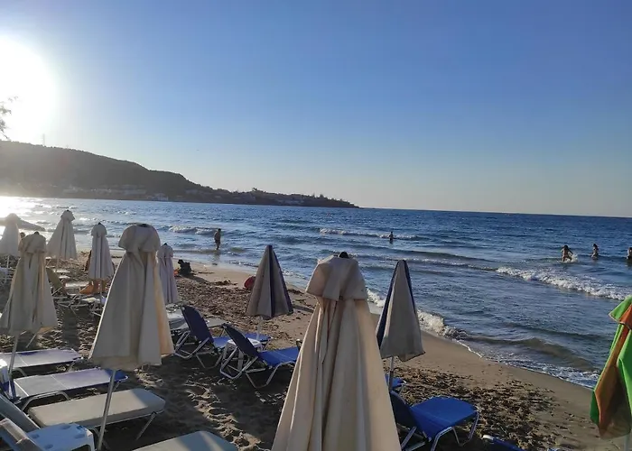 Dedalos N2 Mountain View Apartment-30 Metres From The Beach