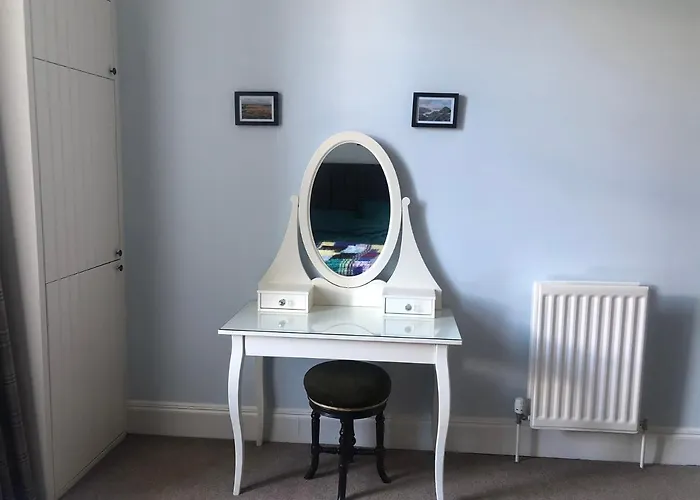 Beautiful Double Room In Idyllic West End Townhouse