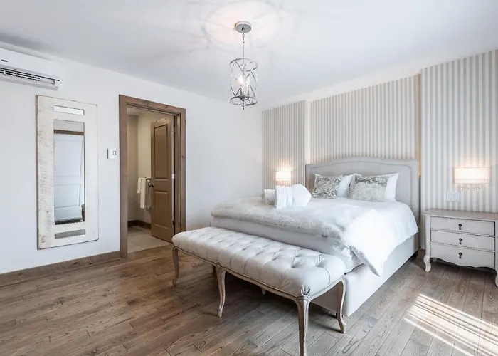 Hotel "Le Suisse"