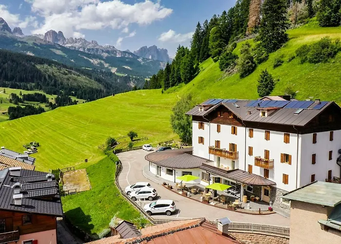 Ciasa Alpina Relax Hotel