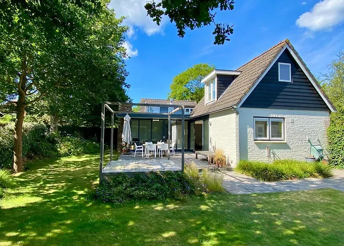 Heerlijk Vrijstaand Huis Aan De Duinen
