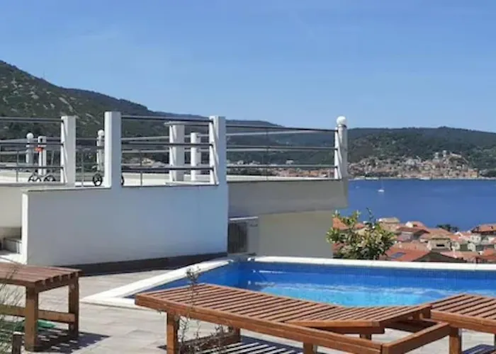 Vis - Luxury Holiday Villa With Swimming Pool