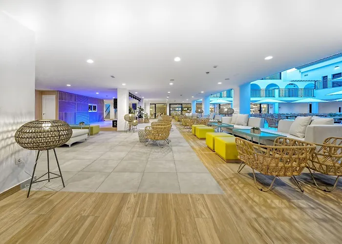 Broncemar Beach Suites