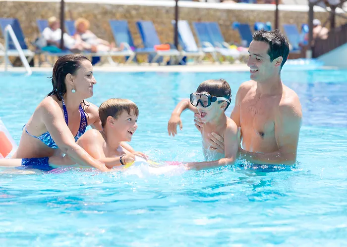 Royal Son Bou Family Club