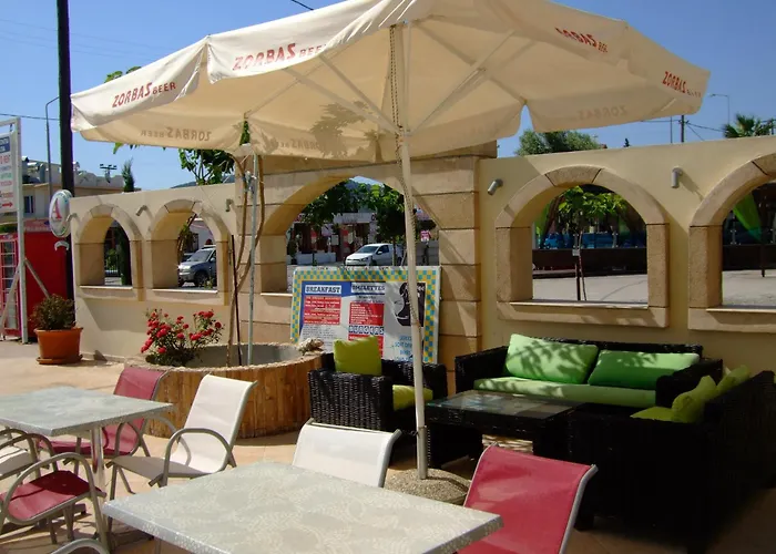 Antonios Hotel
