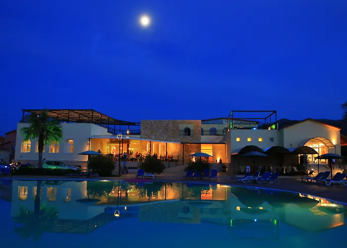 Almyros Beach Resort & Spa