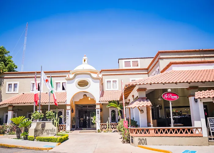 Binniguenda Huatulco & Beach Club